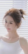 正在电动汽车零部件方面具有大约1.7万美元的成